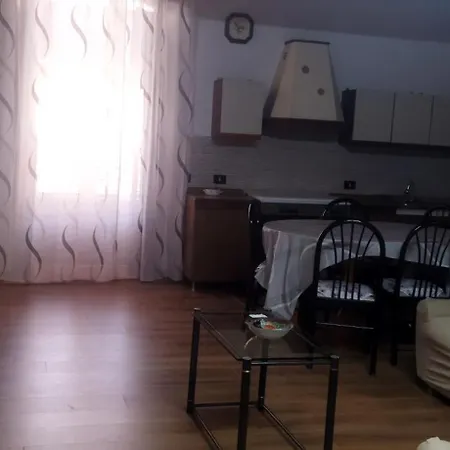 Da Ely شقة Ventimiglia di Sicilia